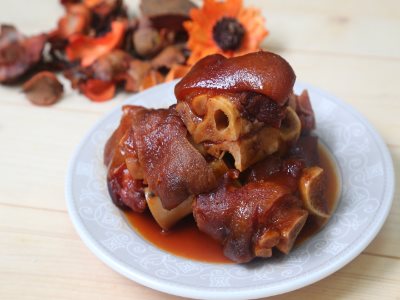 滷豬腳丁